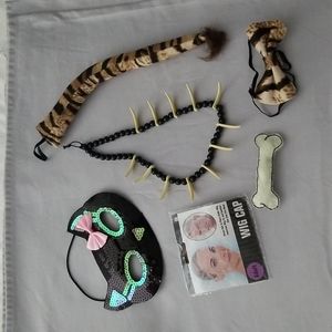 **FREE WITH PURCHASE**Halloween Costume Props